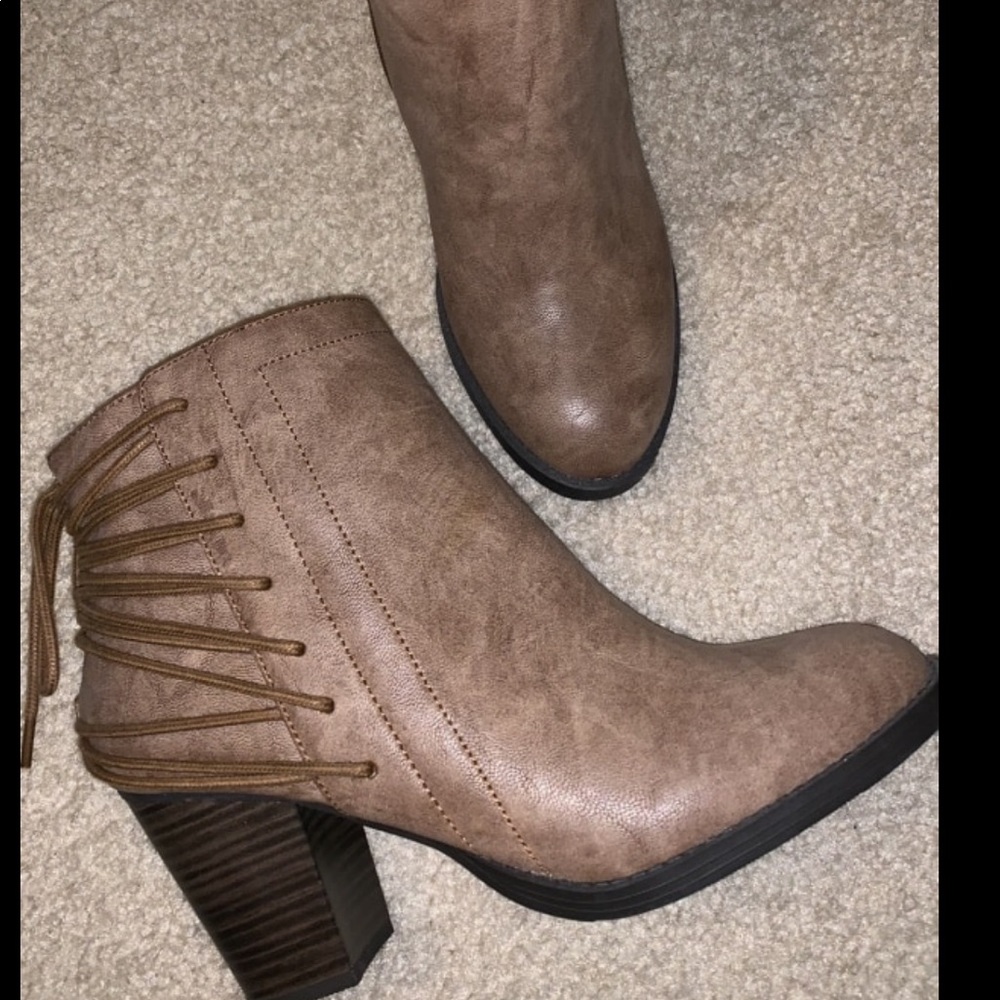 American Eagle Boots